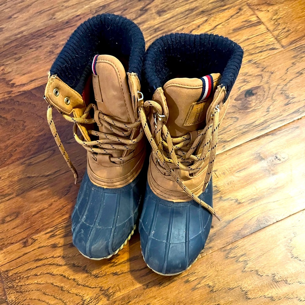 Tommy Hilfiger duck boots